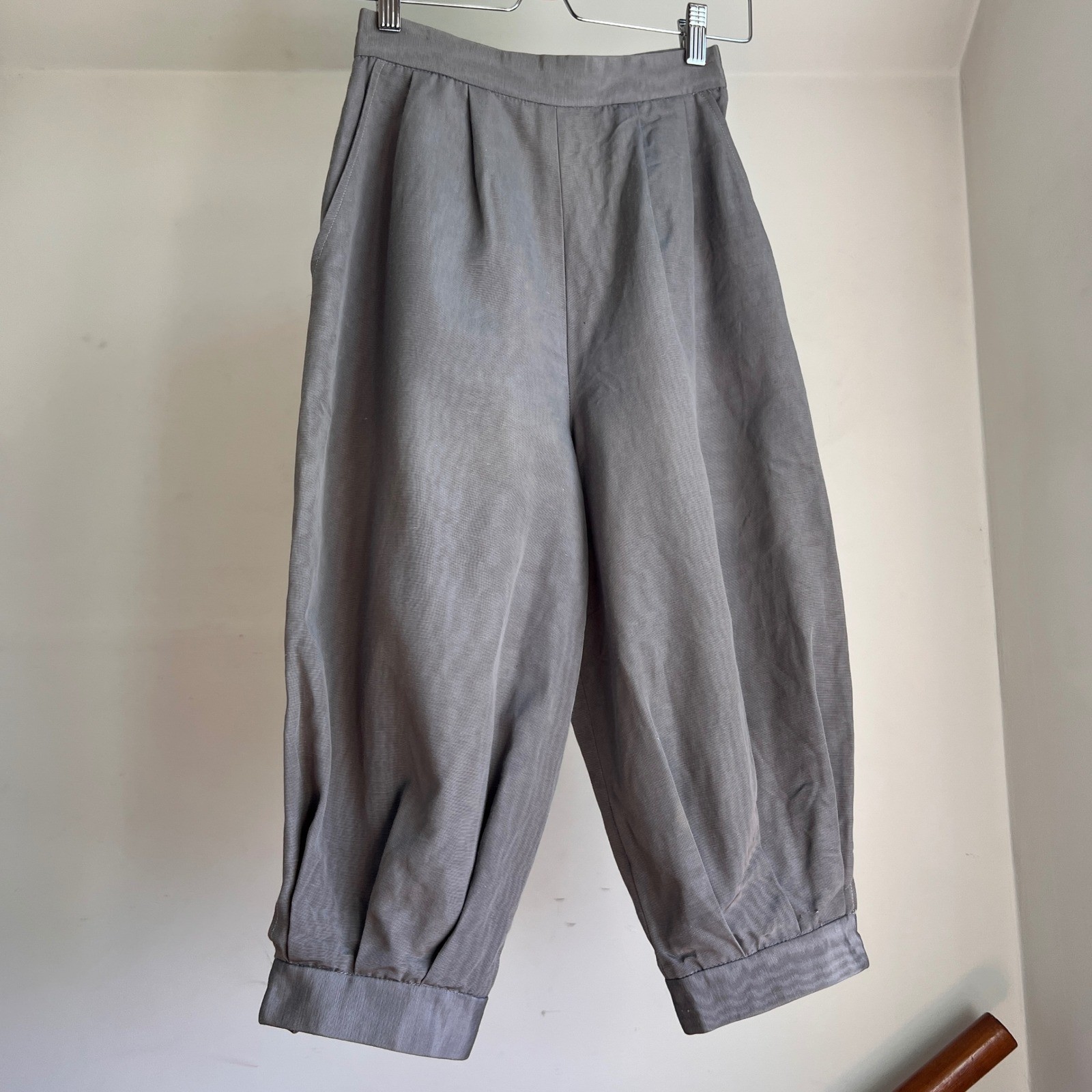 Vintage Cropped Balloon Leg Capri Pants Grey Victorian Peddle Pushers Regency