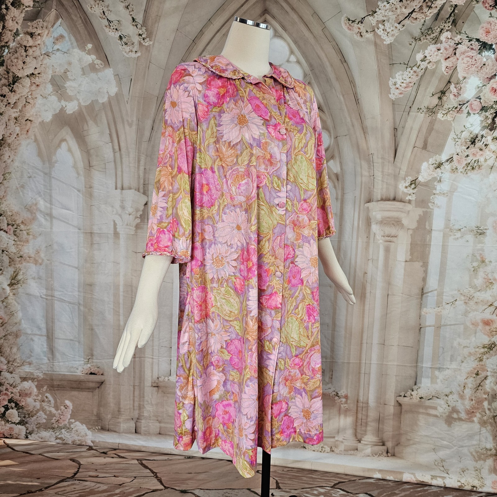 Vintage 1960’s Robe Lingerie Pajamas Pink Purple Green Floral Mod Buttons Collar