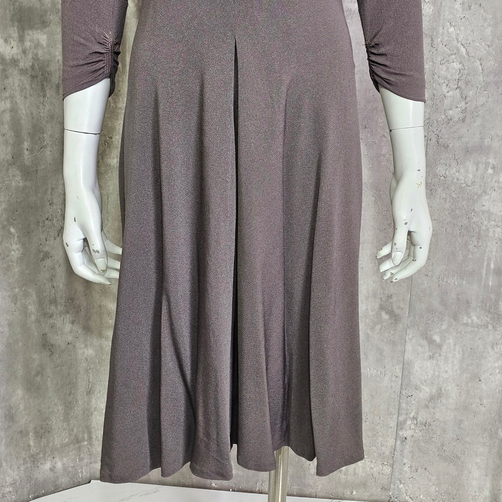 Vintage 40s Brown Rayon Crepe Scalloped Bodice Dress Metal Zipper M Noir Glam