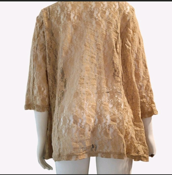 Vintage 90s Salon Studio Women’s Sz LP Boho Style Tan Floral Lace Cardigan