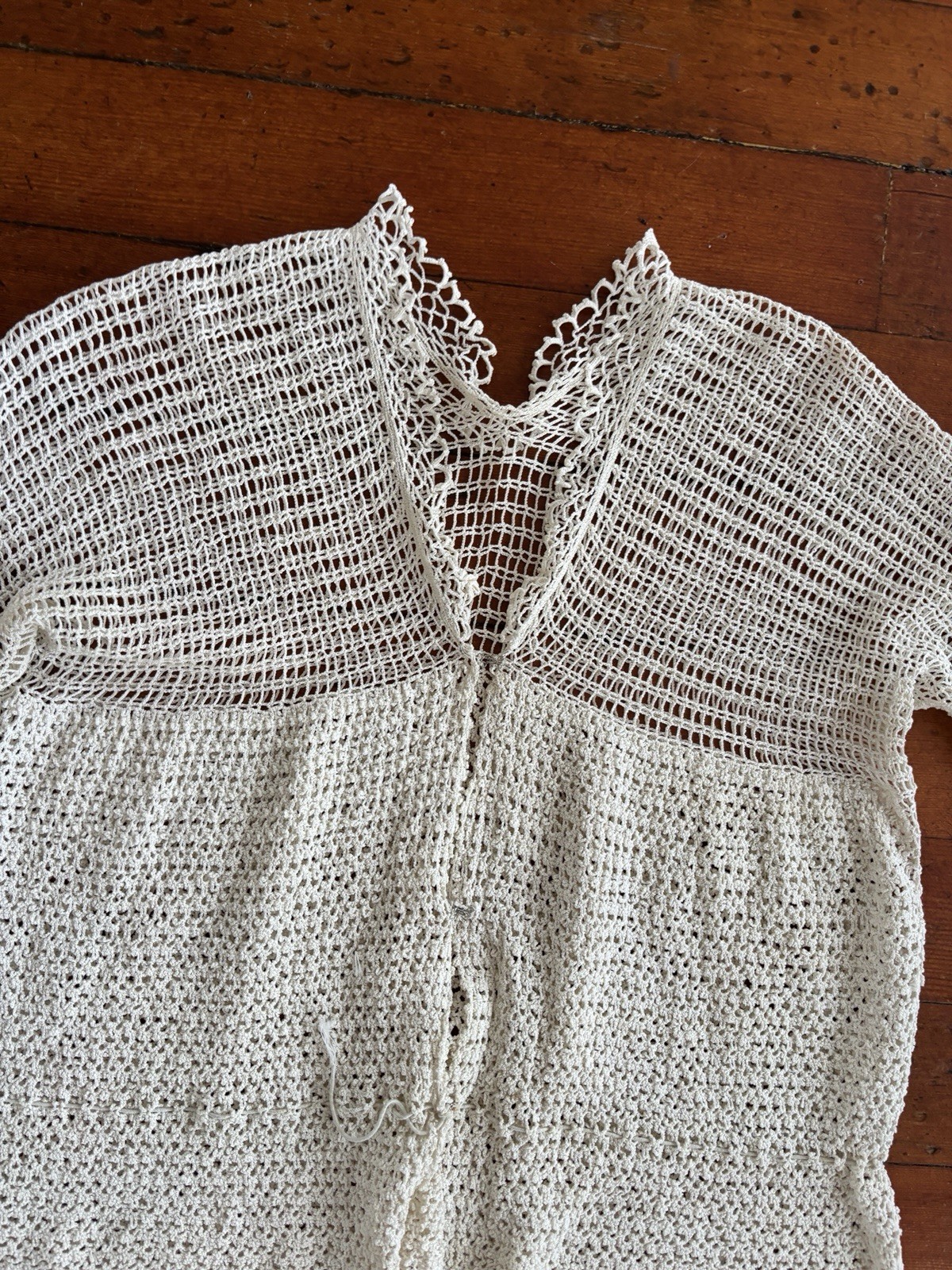 Antique Edwardian 1910s 1920s Ecru Rayon Crochet Knit Top/Sweater Ruffle Edging