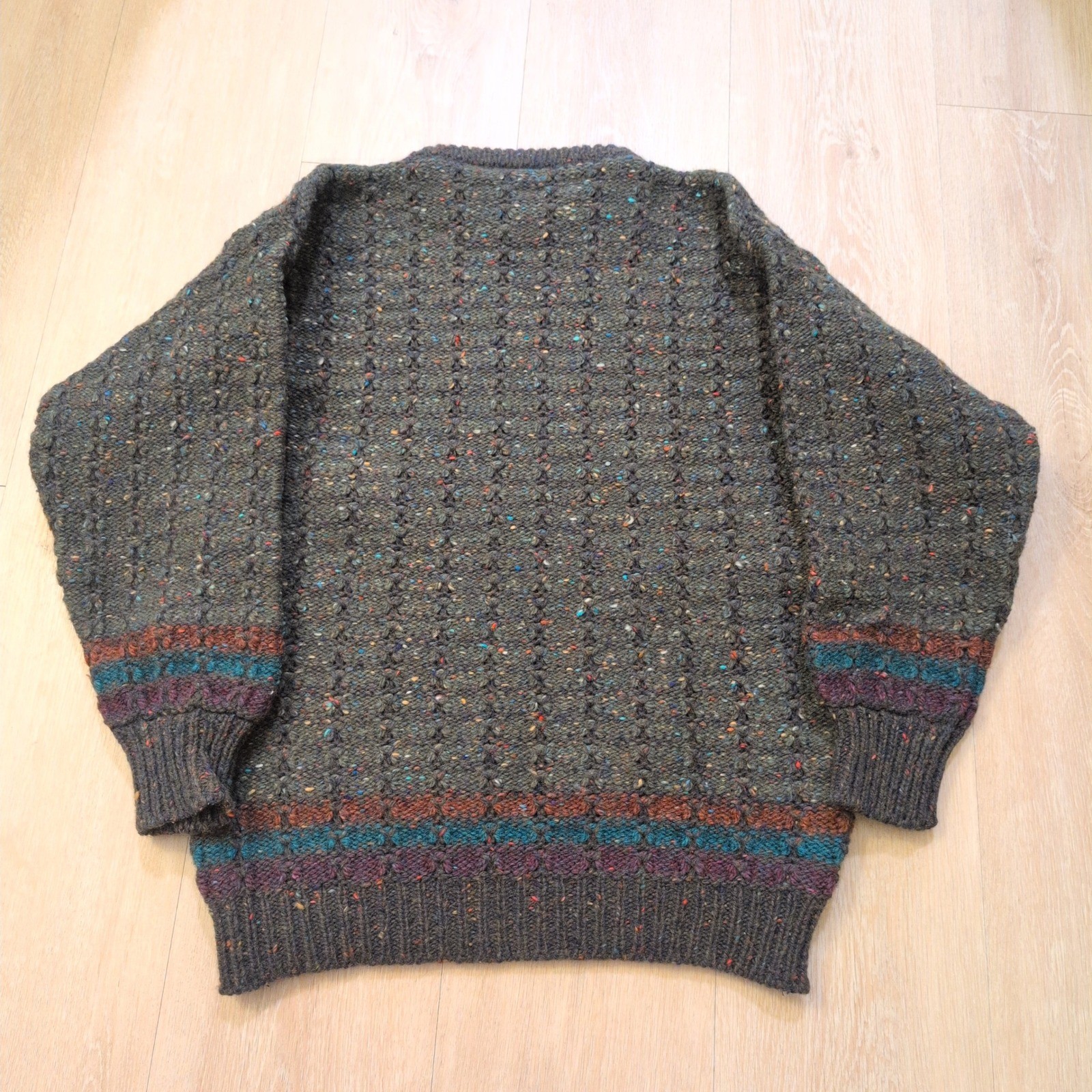 VTG Gaeltarra Women’s Small 36″ Wool Cable Knit Sweater Ireland Speckle