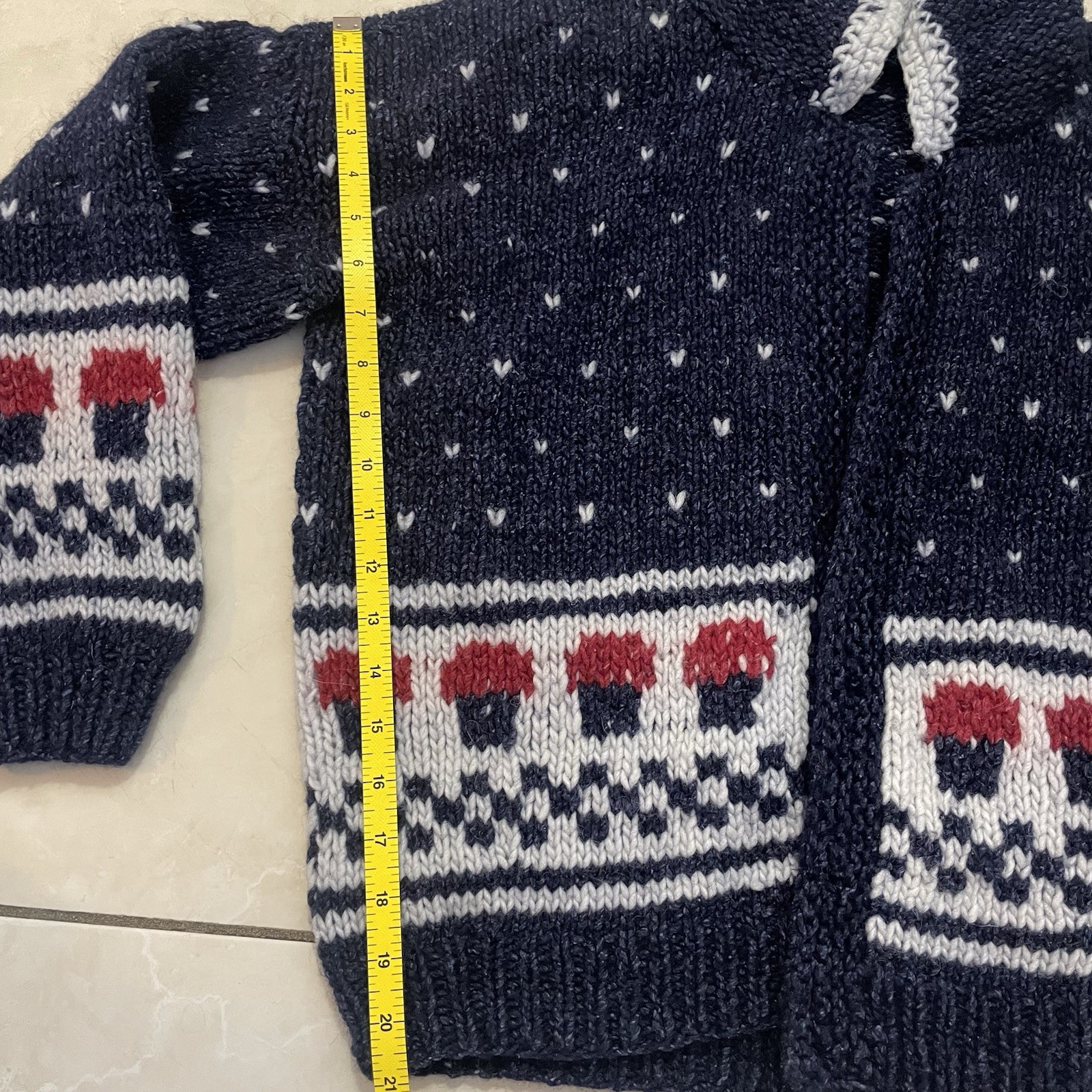VTG Women’s Chunky Hand Knit Cardigan Sweater 1960s-1980s