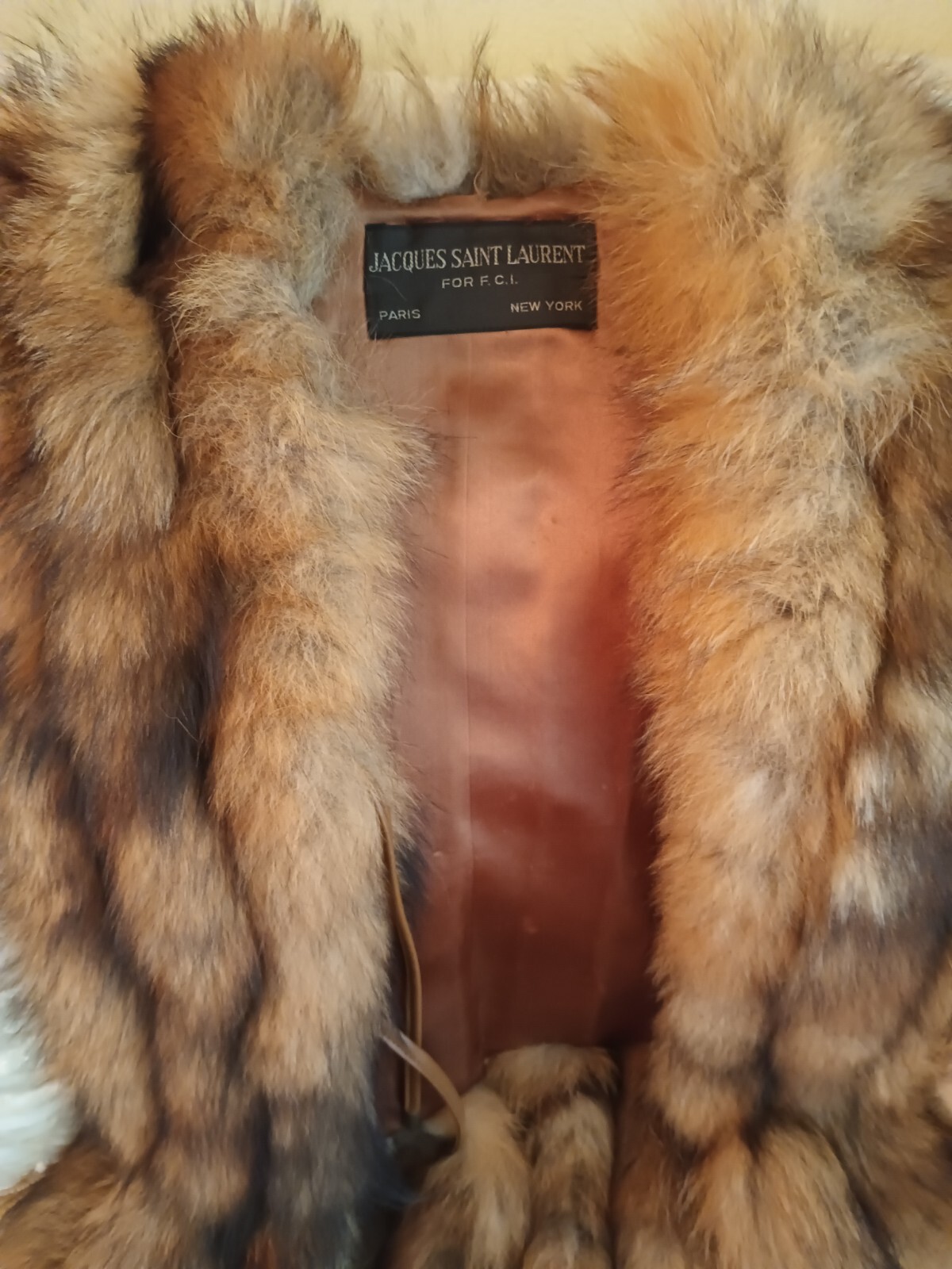 FOX VEST – SIZE SMALL/MEDIUM BY JACQUES SAINT LAURENT FOR F.C.I. PARIS NEW YORK