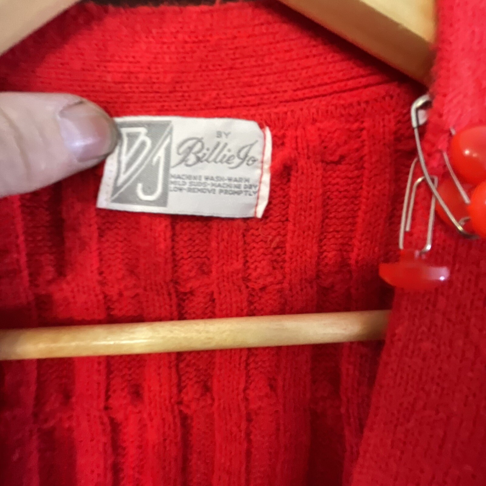 Vintage Billie Jo Woman’s Red Cable Knit Cardigan Sweater Vest Read