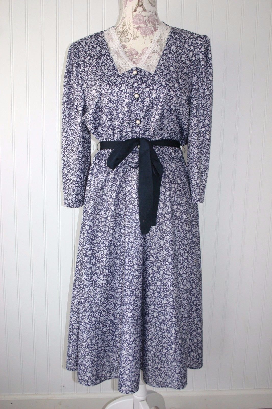 Whirlaway Frocks VTG lace neck dress sz. 14 NWOT condition made in US