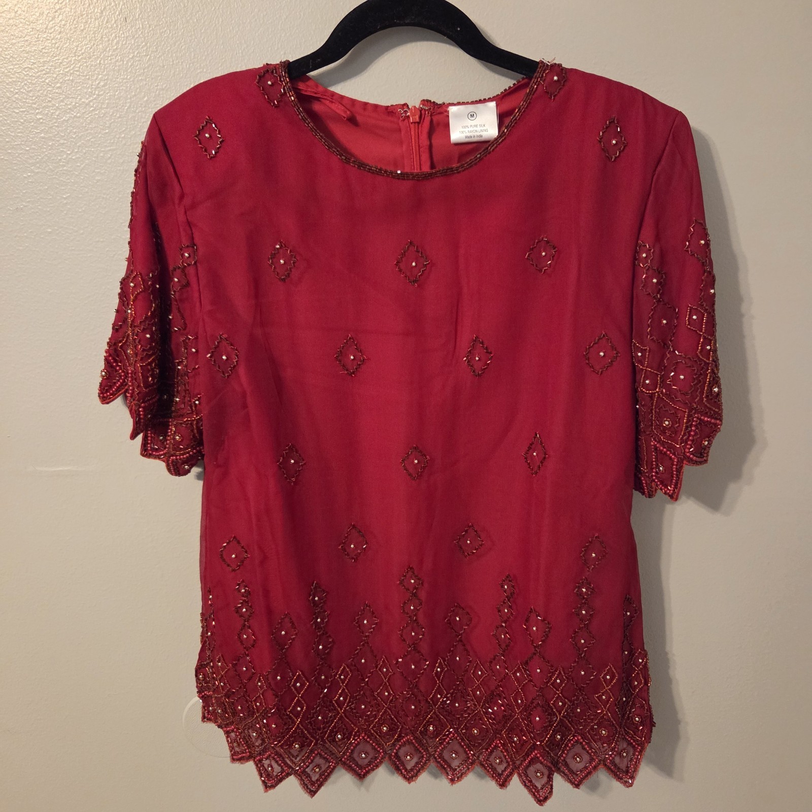 100% Silk Red Womens Beaded Sequin Top Blouse Sz M Luxury Special Occasion