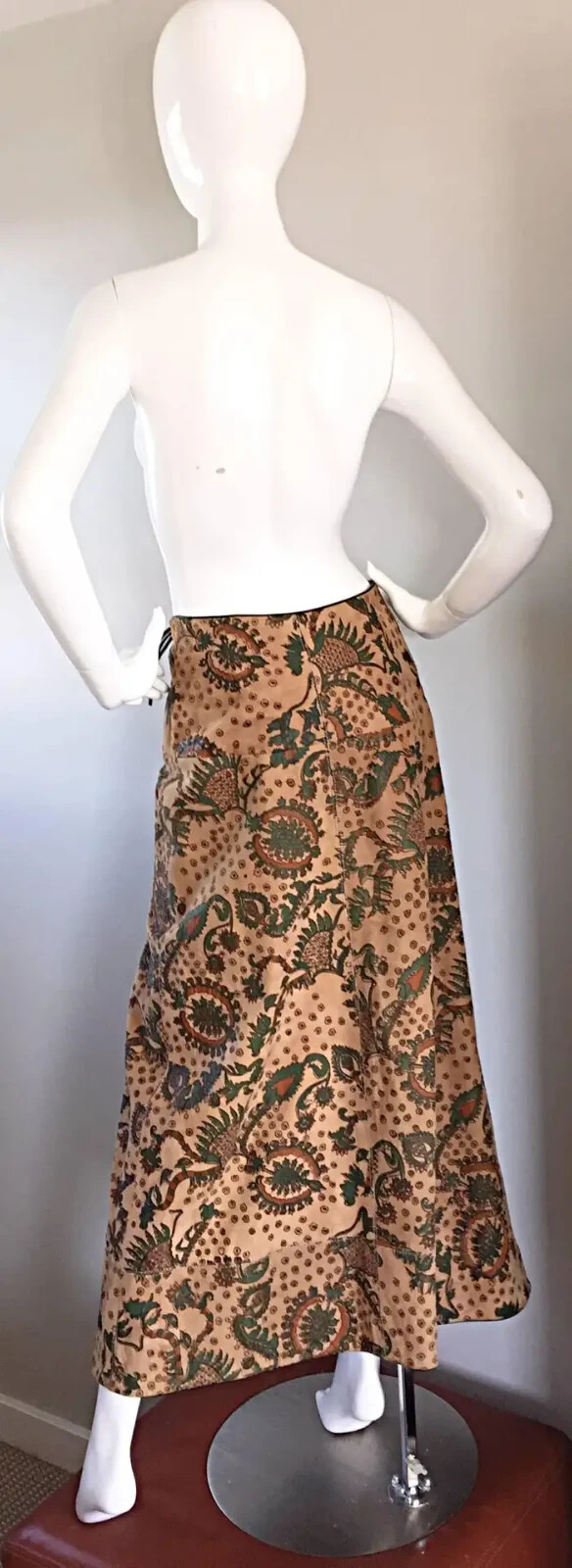 Rare Vintage Geoffrey Beene Bazaar Suede Leather Hand Painted Paisley Skirt
