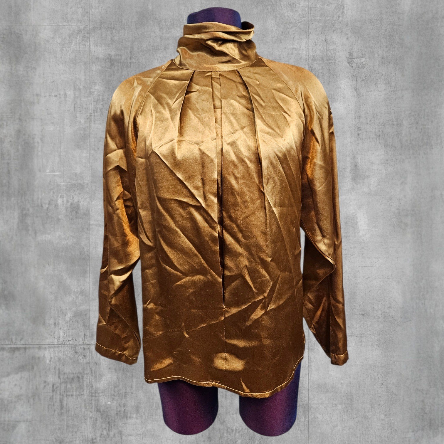 Sonya Kay for Michelle Stuart Vintage Gold Satin Mock Neck Pleated Blouse Medium