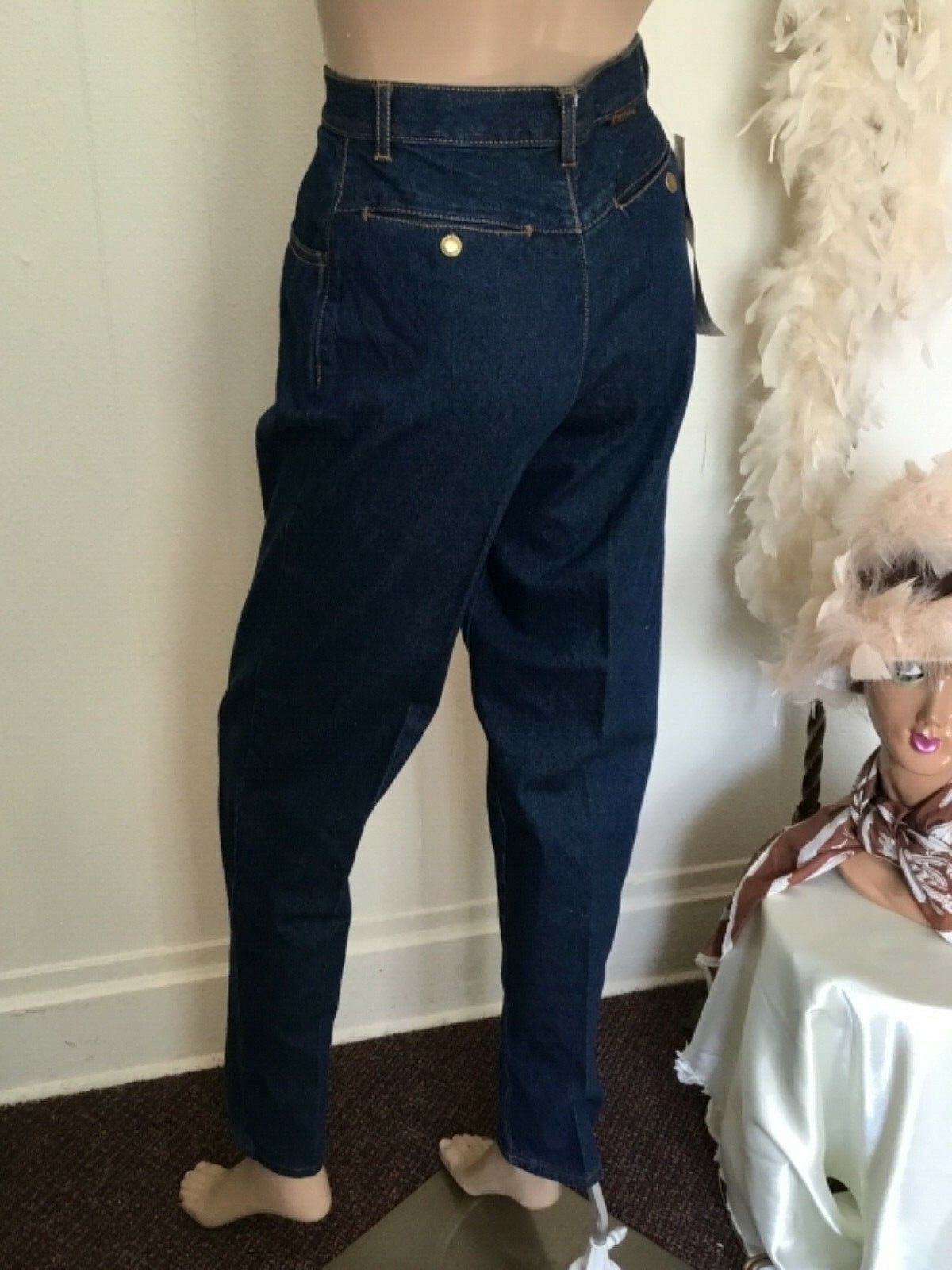 80’s Vintage Hi-Waist Pleated Blue Jeans „NWT”