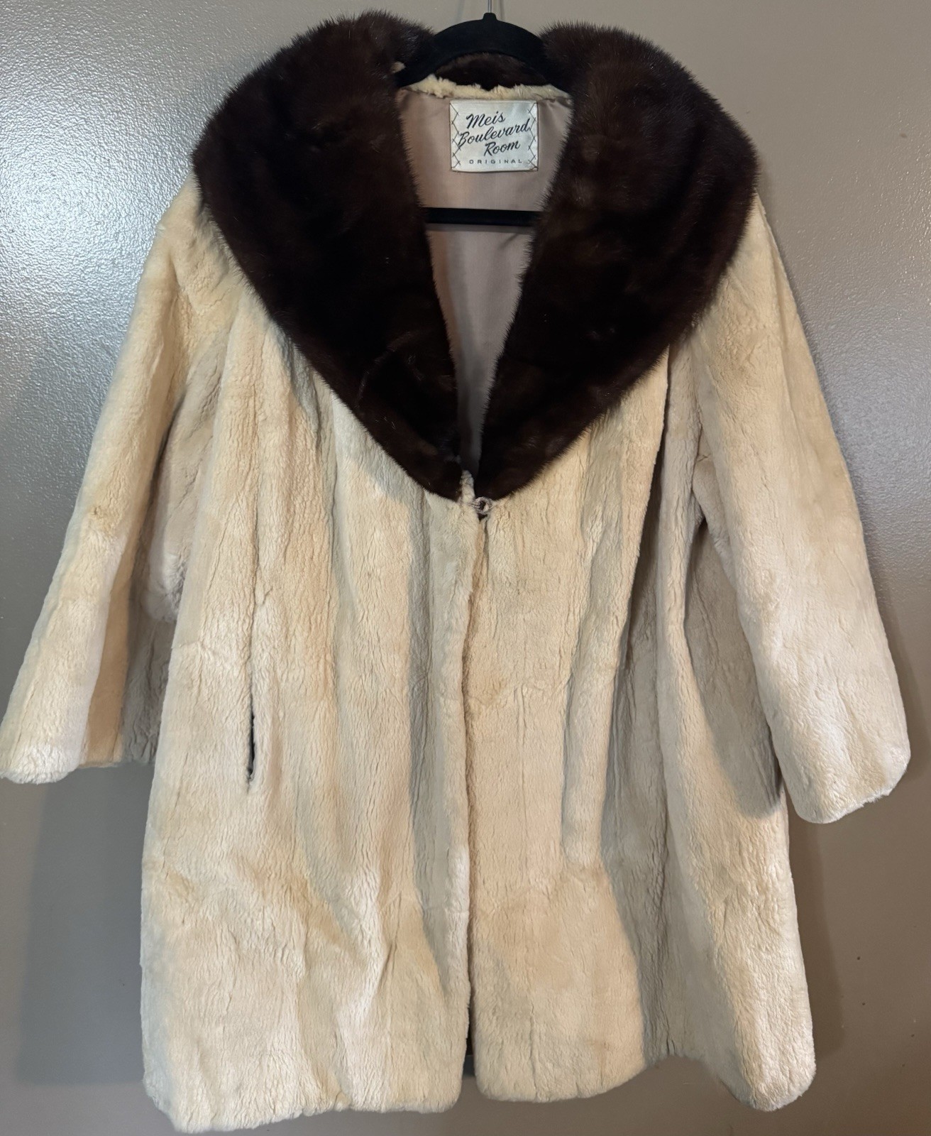 60’s/70’s Meis Boulevard Room Original Fur Coat See Measurements Hollywood Glam