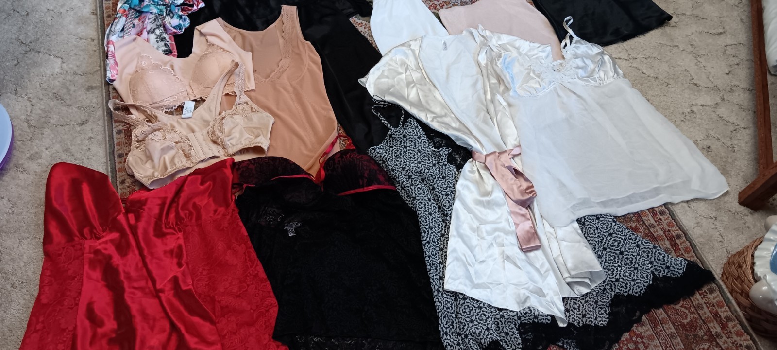 Large Lingerie Lot Some Vintage Various Sizes Brands 21 Pieces