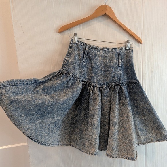 VINTAGE 80s 90s Acid Wash Blue Denim High Waist Western Flare Skirt