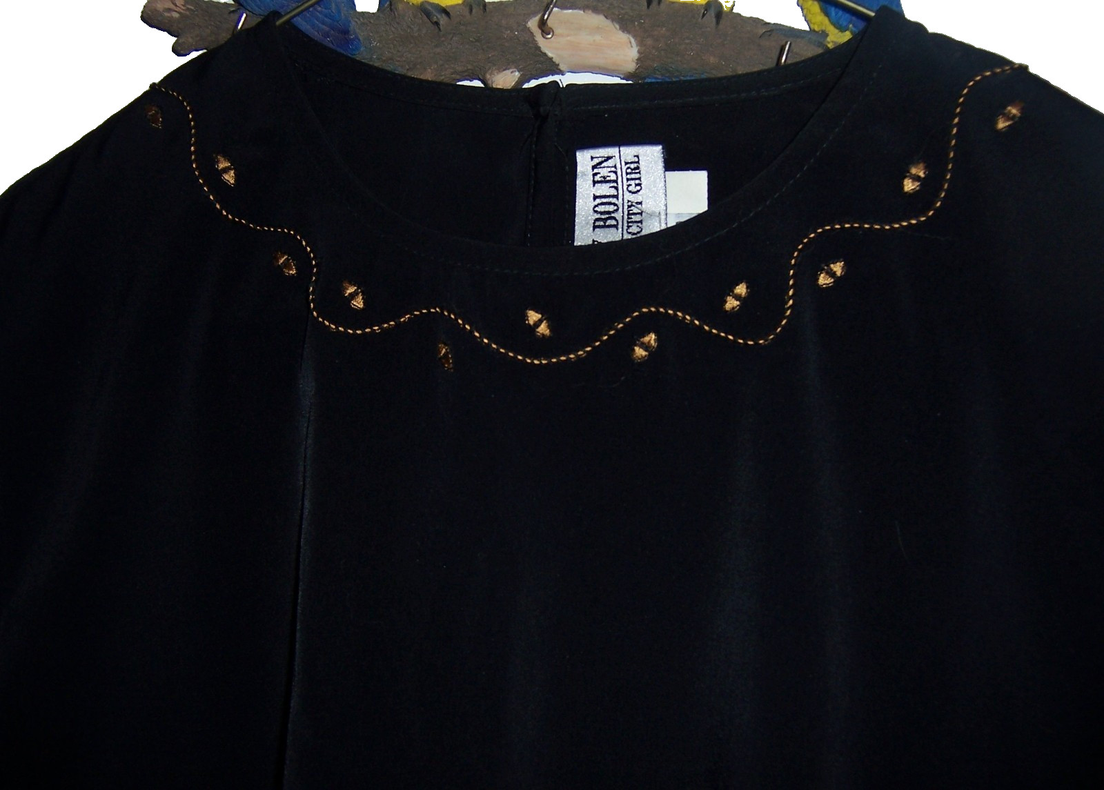NWT NANCY BOLEN PETITES FOR CITY GIRL BLACK S/S POLYESTER BLOUSE – SIZE 10