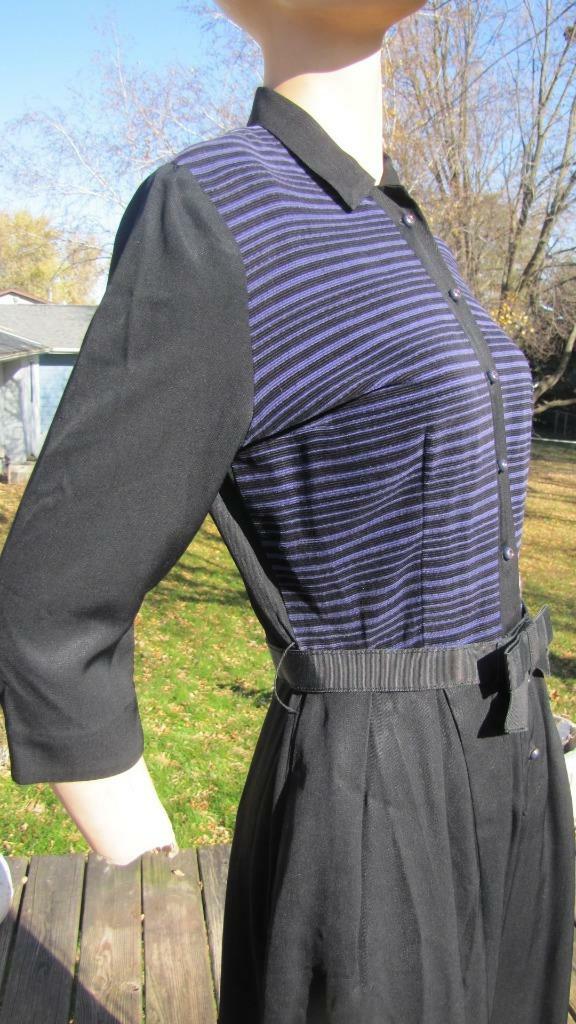 1940s MINX MODES BLACK GABARDINE DRESS W PURPLE CORDUROY BODICE 26W