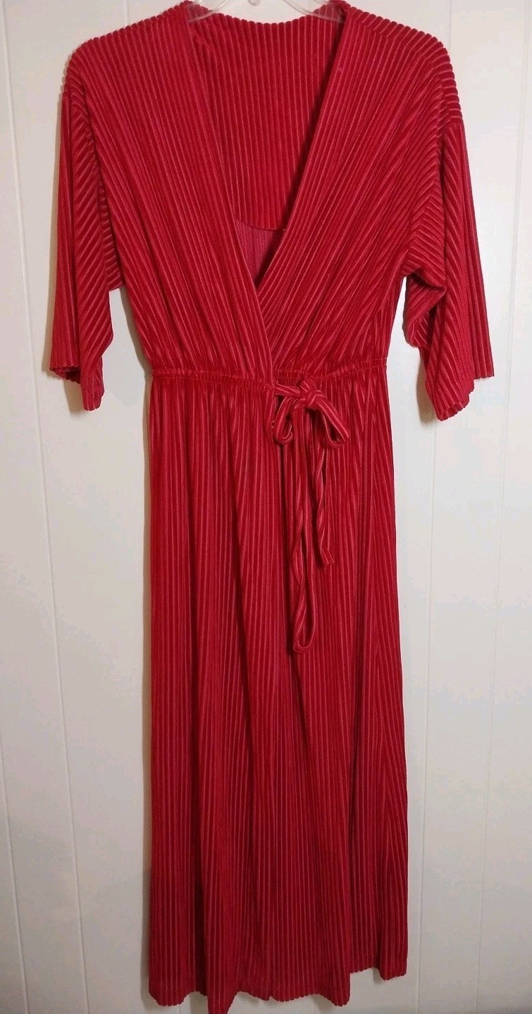 Vintage 70’s Long Robe Women’s Red Tie No Size Tag S/M Boho