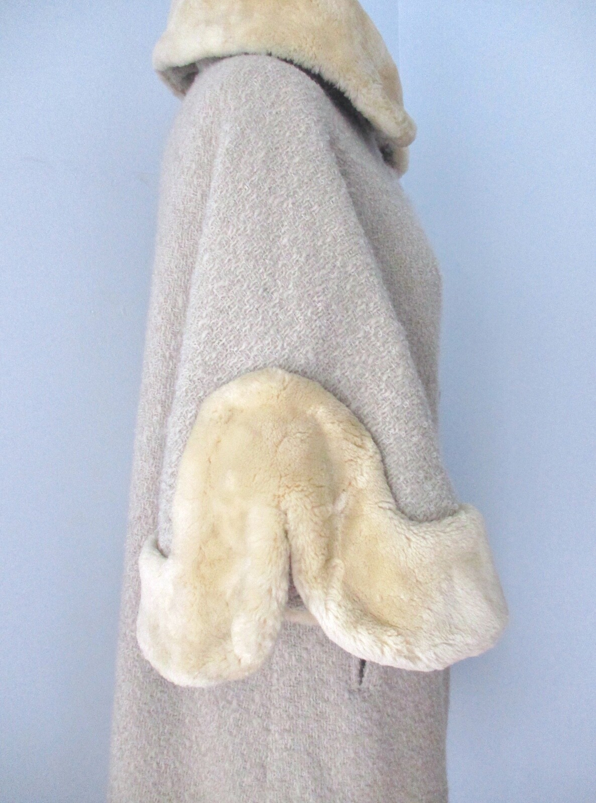 Vtg 50s Rockabilly VLV Freiss gray boucle swing coat cream sheared fur cuffs M/L