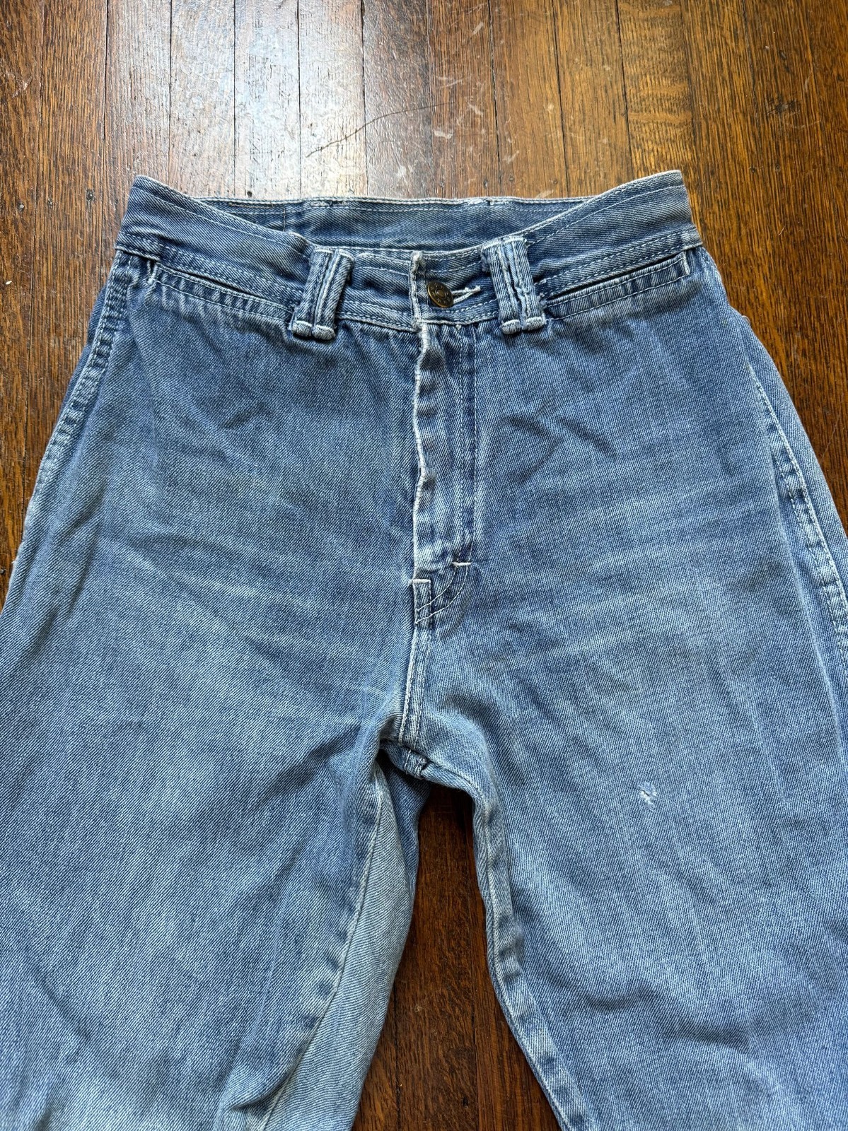 Vintage 1970s Blue Jeans, High Rise, Straight Leg, Best Made Togs Size 0, 25″x33