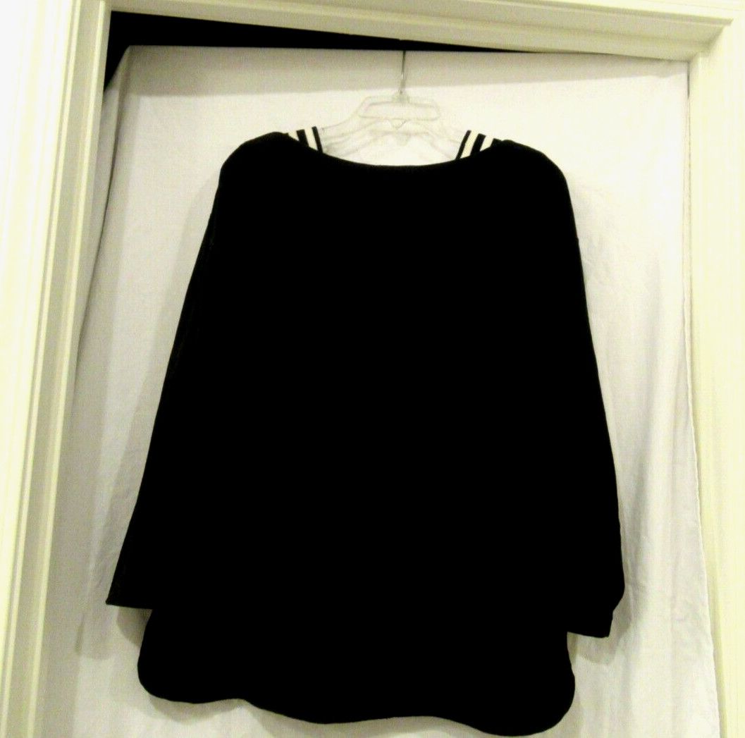 Chaus Sport black velour top with black and white trim, 40″ chest, c. 1980s