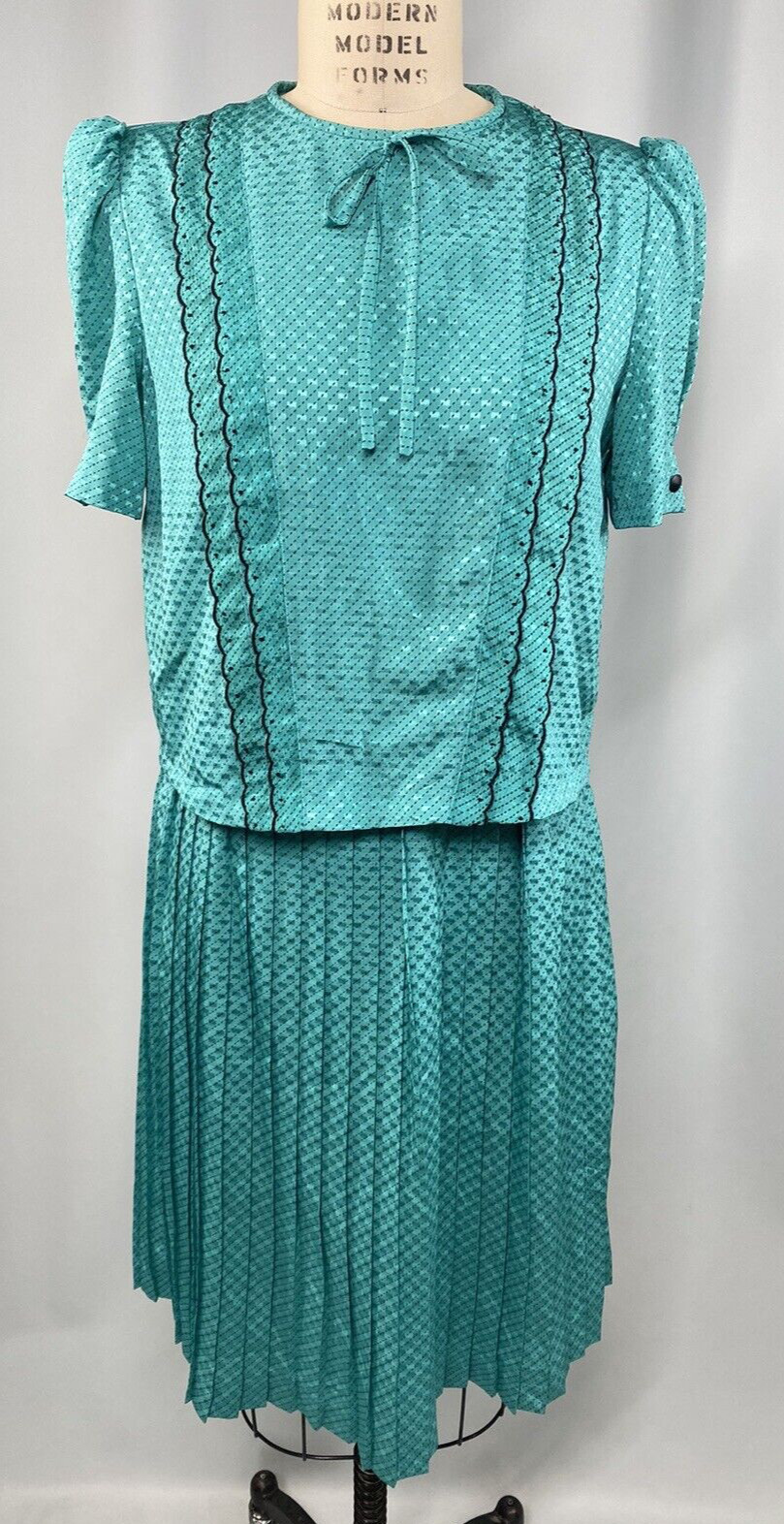 Vintage Dress SIZE MEDIUM 11 teal pleated secretary 80s 90s SUN TAT
