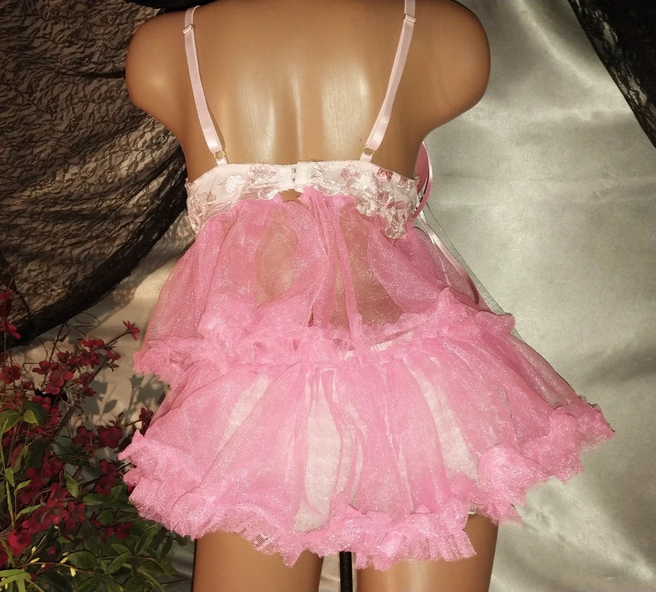 vtg SILKY SHINY NYLON RUFFLES CHIFFON PINK LAYERS LACE BRA TOP SISSY PANTIES SET