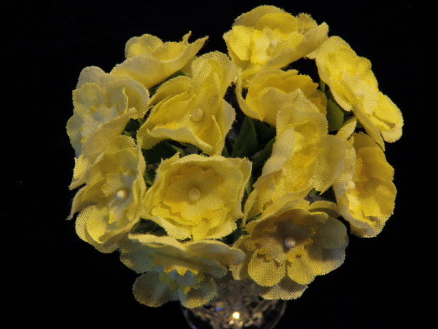 Vtg Millinery Flower 1″ Primrose 12pc Lot Yellow for Hat Wedding + Hair KD9