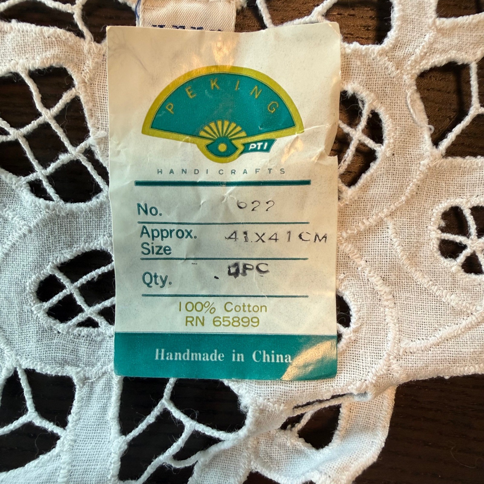 Vintage Cotton Lace Detachable Collar Floral Cutwork Woolworth Peking