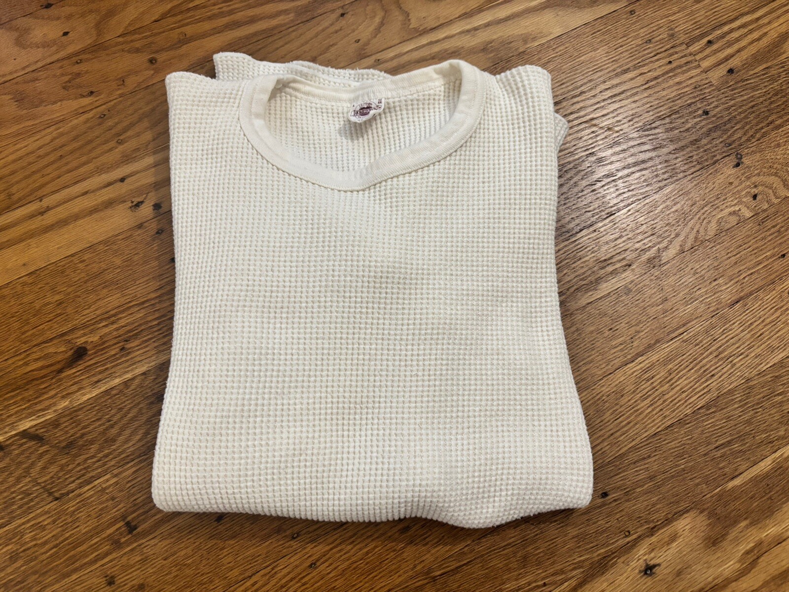 90s Unisex Waffle -knit Thermal Top.made USA.womens Med/form Fit