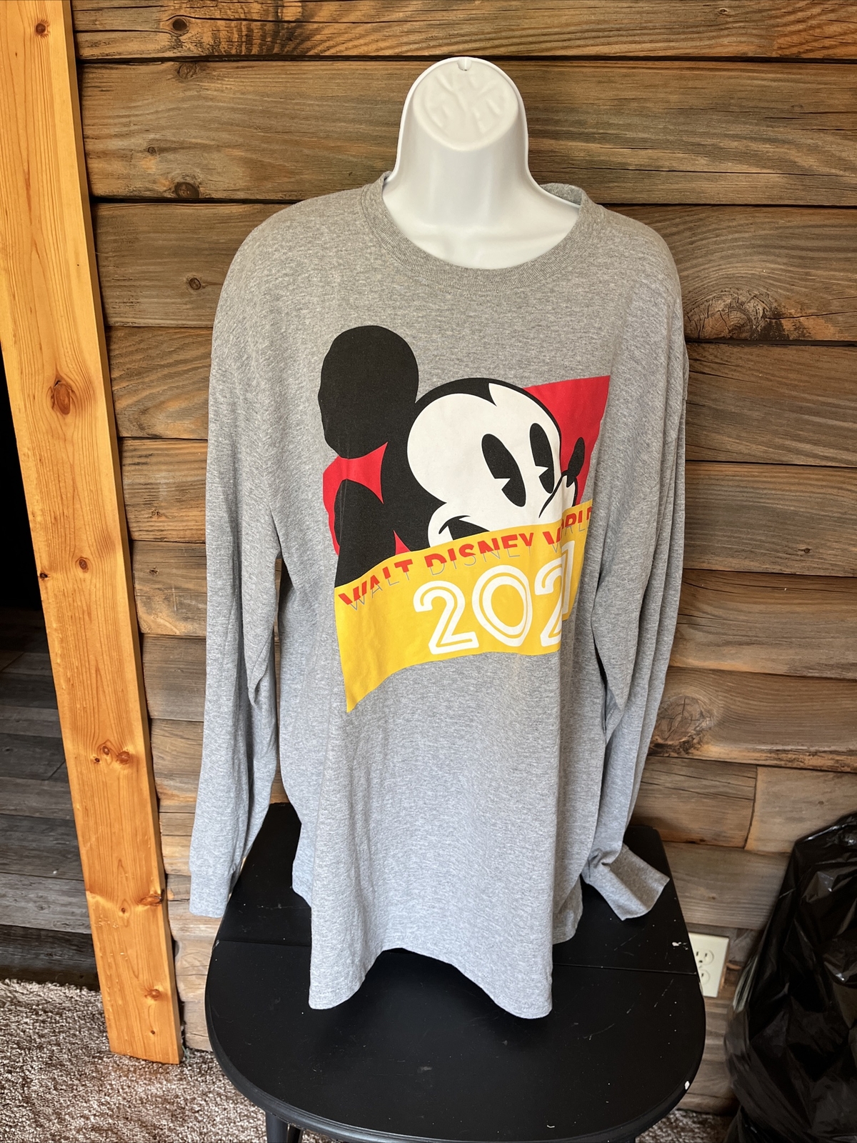 2021 Mickey Mouse T-shirt long sleeve gray Size XXL Walt Disney World