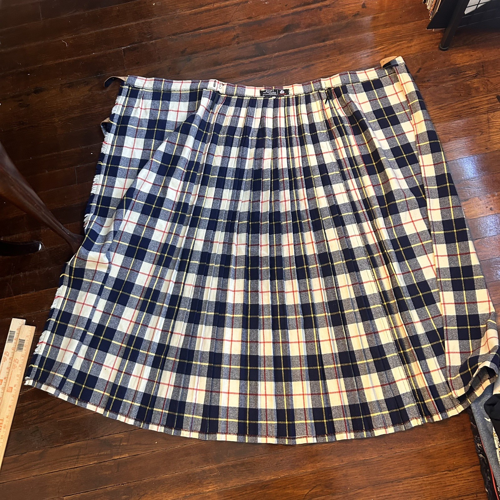 Vintage Scott Plaid Wool Kilt Maxi Skirt Tartan Wrap Pleated Fringe Long Sz 24