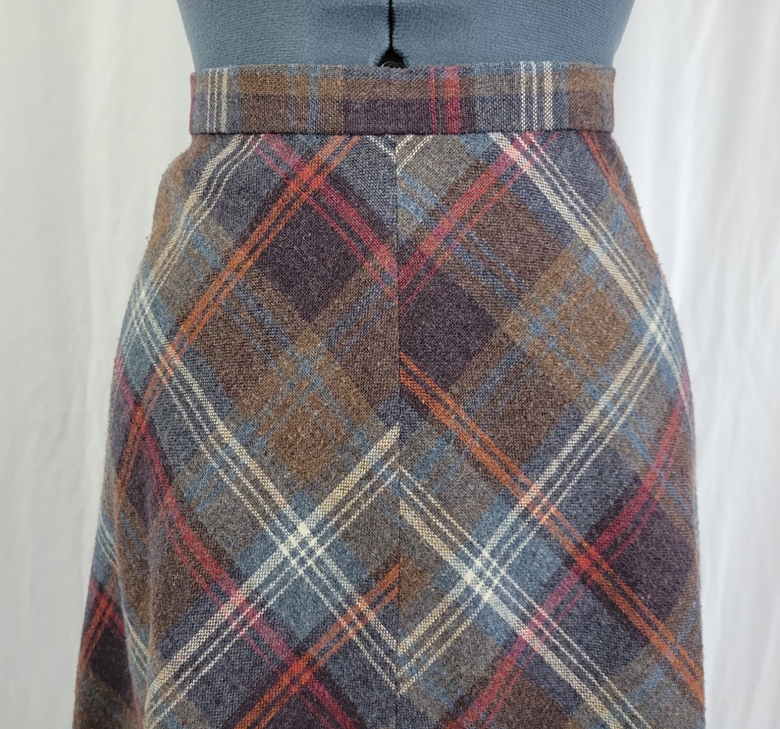 Vtg Quarter Circle Wool Skirt on the Bias in Brown/Blue/Red/Orange Plaid Size XS