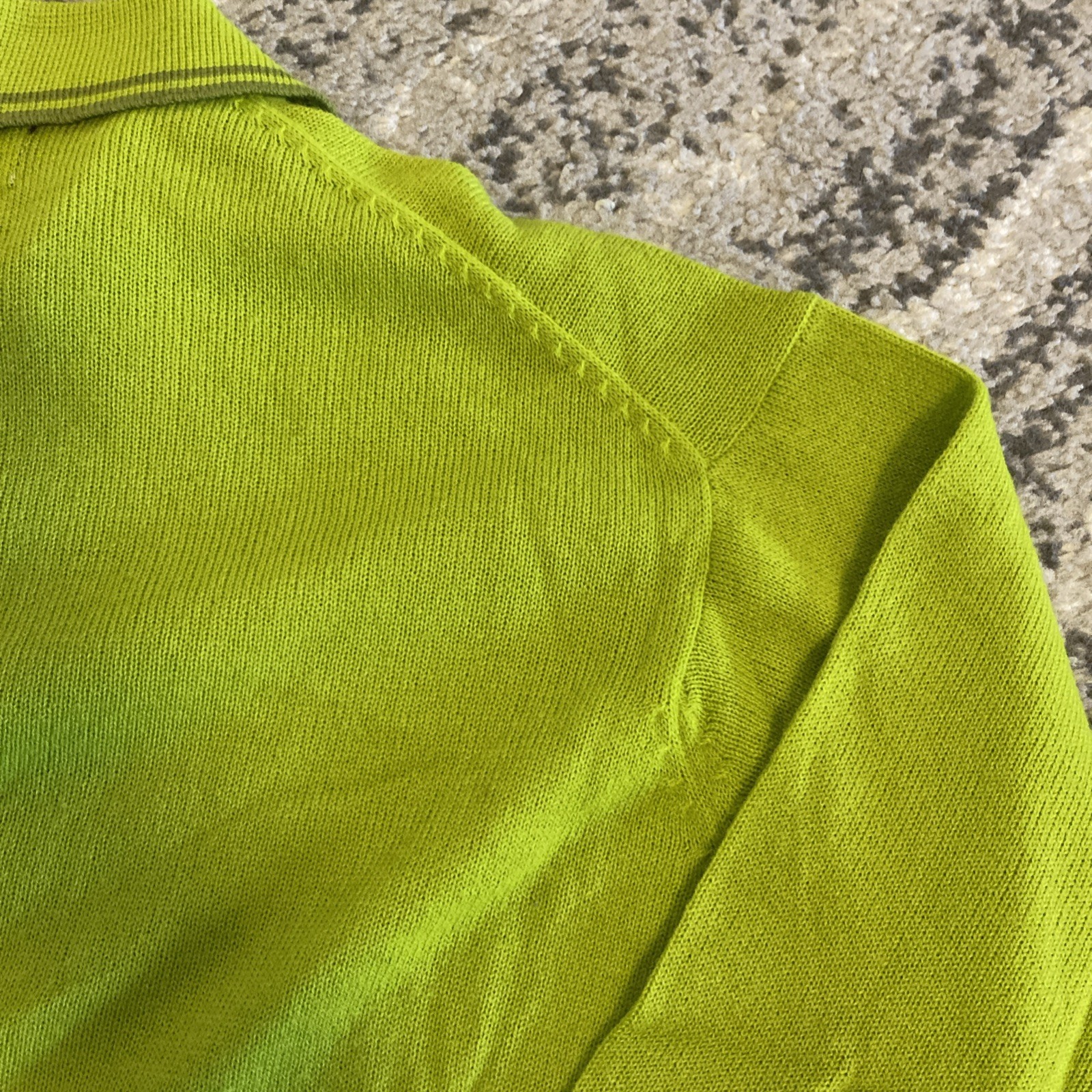 Vintage Sterling Green Sweater – Made in Korea 100% Acrylic – Medium Read