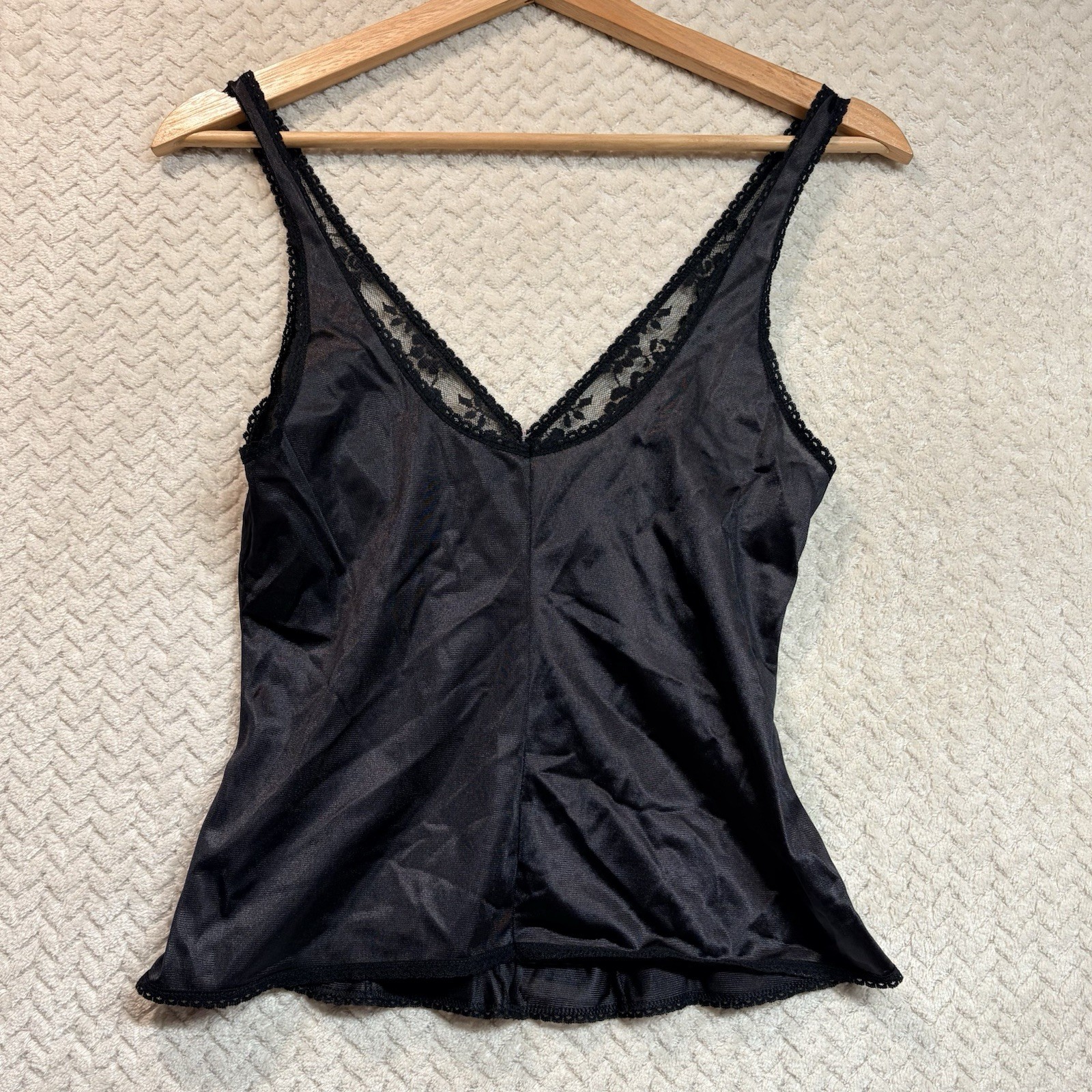 Vintage Maidenform Chantilly Silky Black Lace Camisole size 32 Goth Romantic