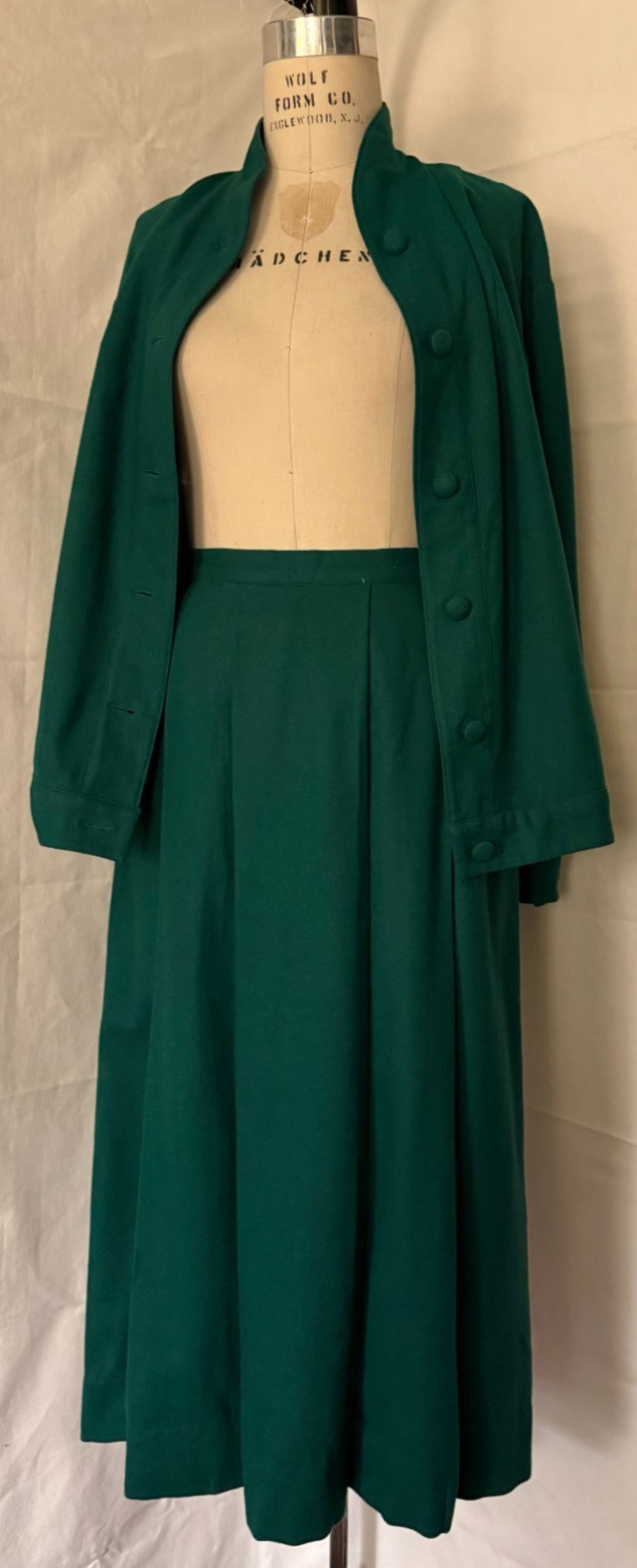 Vtg. Early 1950s GREEN WOOL FLANNEL 2 pc. SUIT, CLASSIC TAILORED, by DOLL HOUSE
