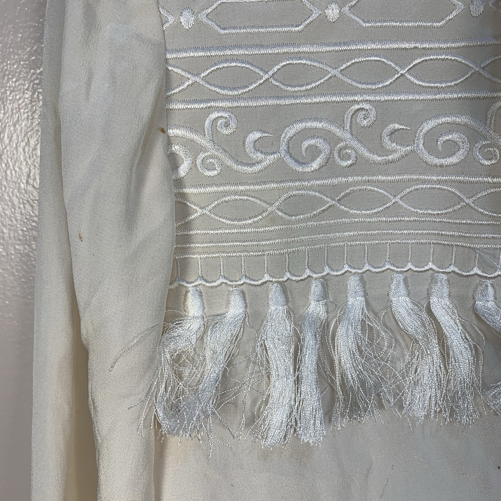 VTG Francesca of Damon 100% Silk Embroidered Tassel Country Western Blouse 14
