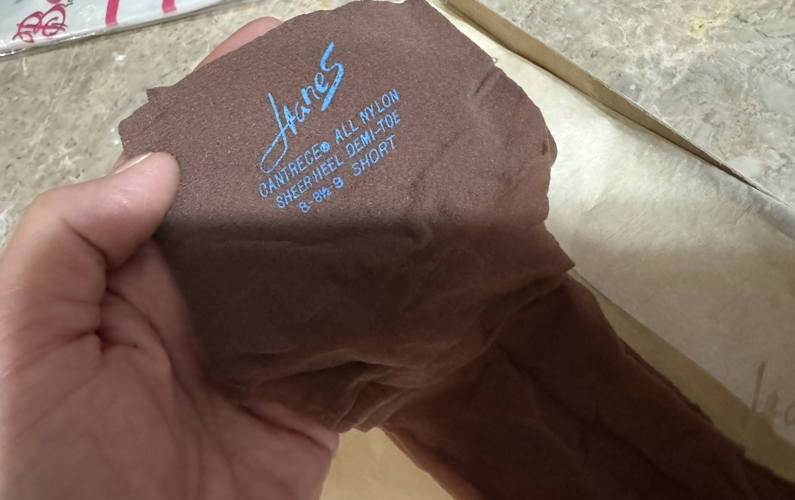 VINTAGE HANES STOCKINGS! 8 1/2 – 9 SHORT. CANTRECE