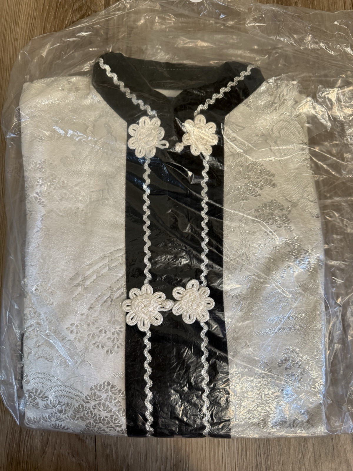 Vintage NOS Peace Made Nippon Silver Brocade Jacket Black Velvet Trim Medium