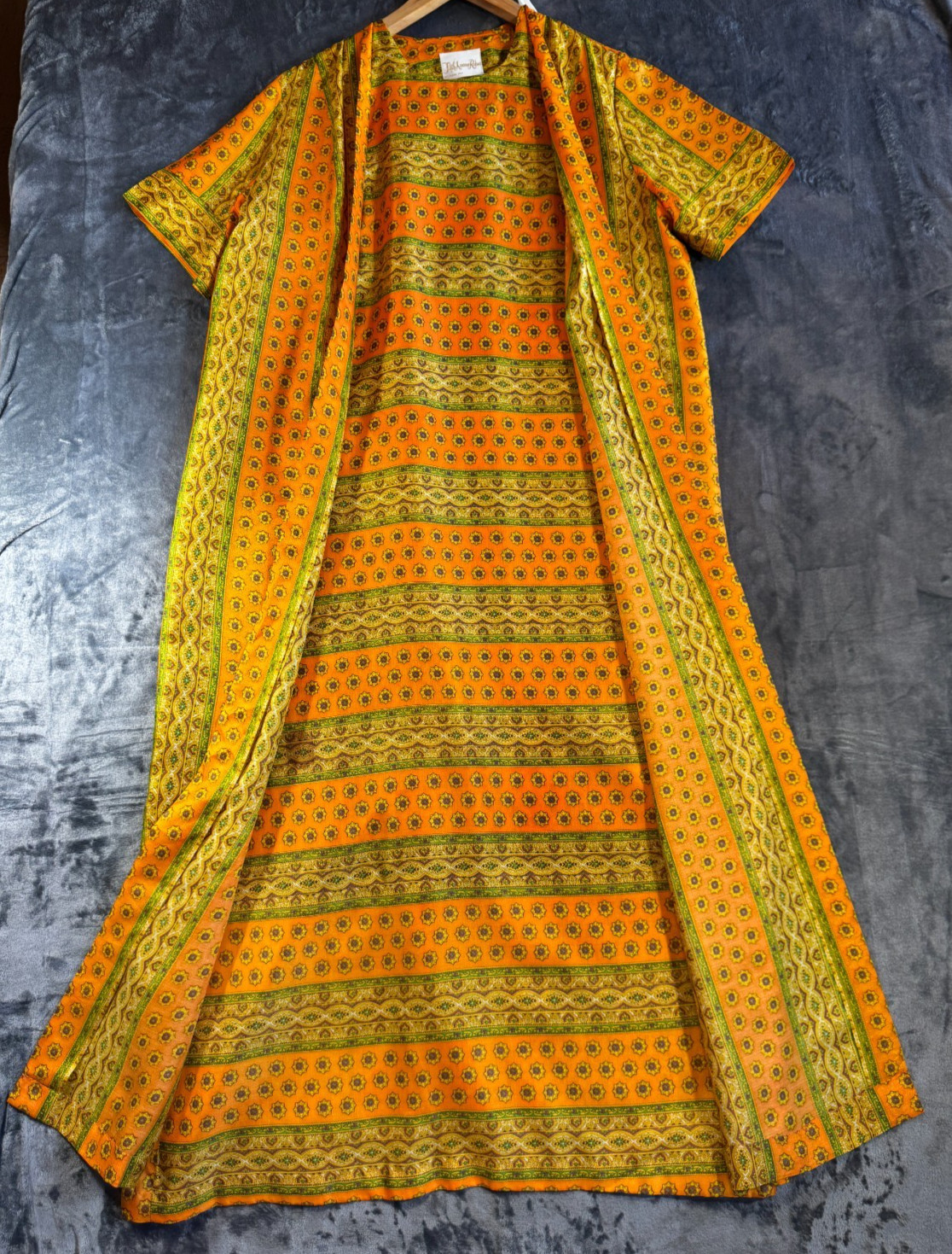 Vintage 70s Fifth Avenue Robes Kaftan Wrap Hostess Dress Floral Maxi M Orange US