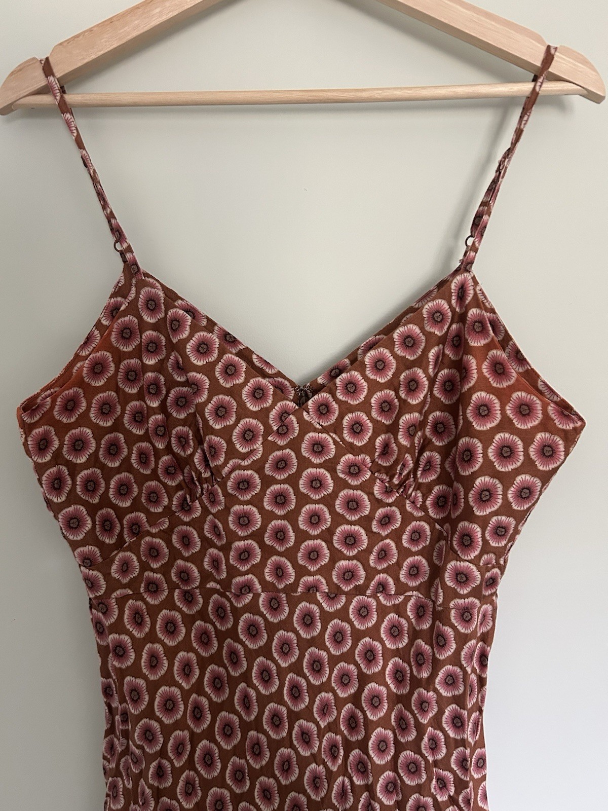 GAP Women’s Slip Dress Size 10 V-Neck Floral Brown Pink Spaghetti Straps
