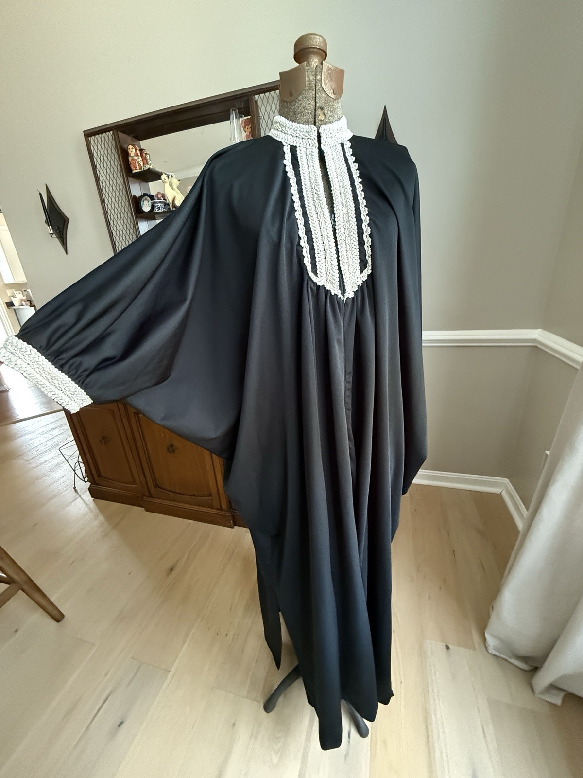 Vtg 60s-70s Evelyn Pearson Kaftan Hostess Maxi Gown MCM Boho Crochet Lace Detail