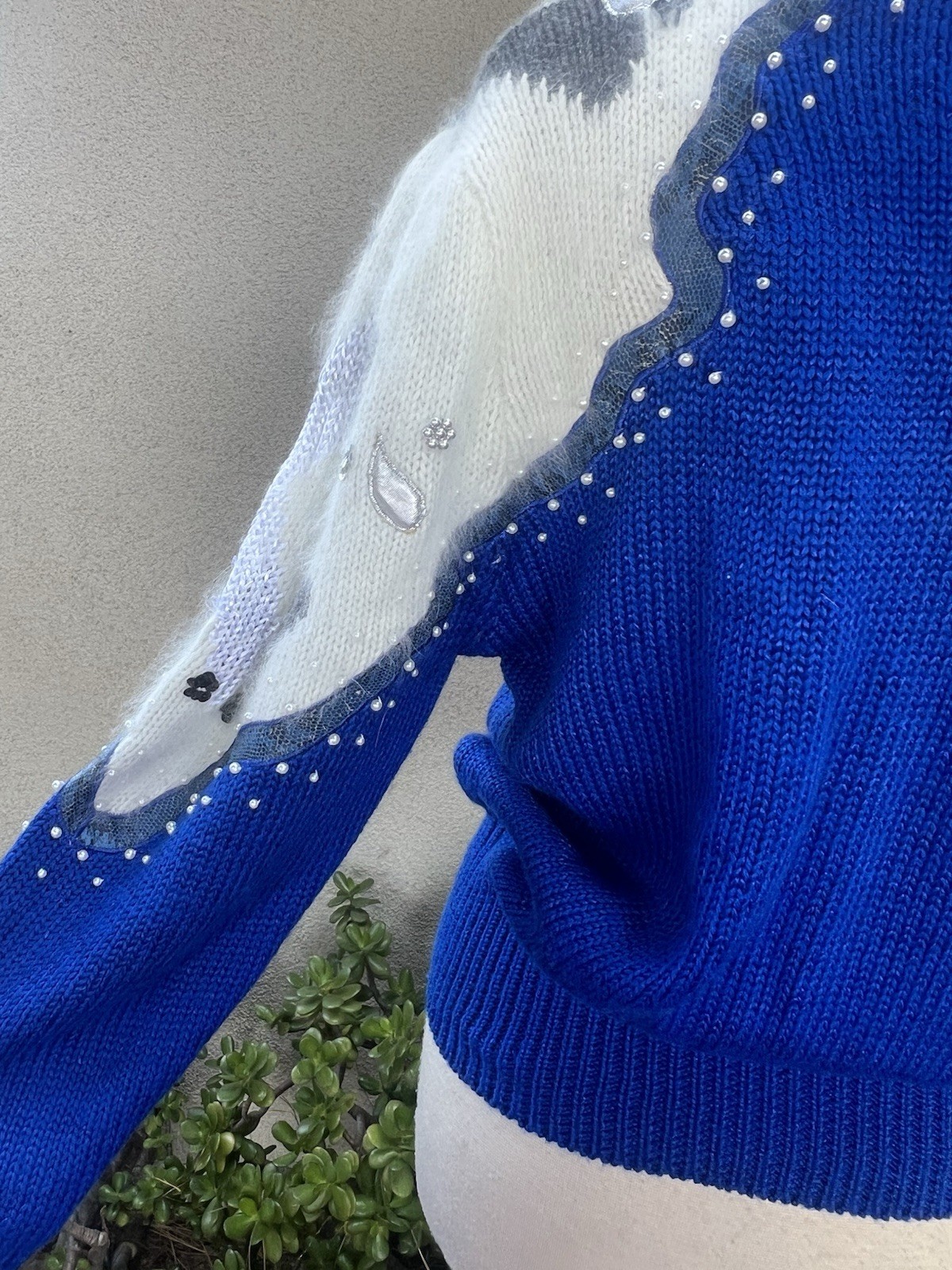 Vtg Glam Sweater Blue White Fuzzy Angora Beads Sz L Shannan