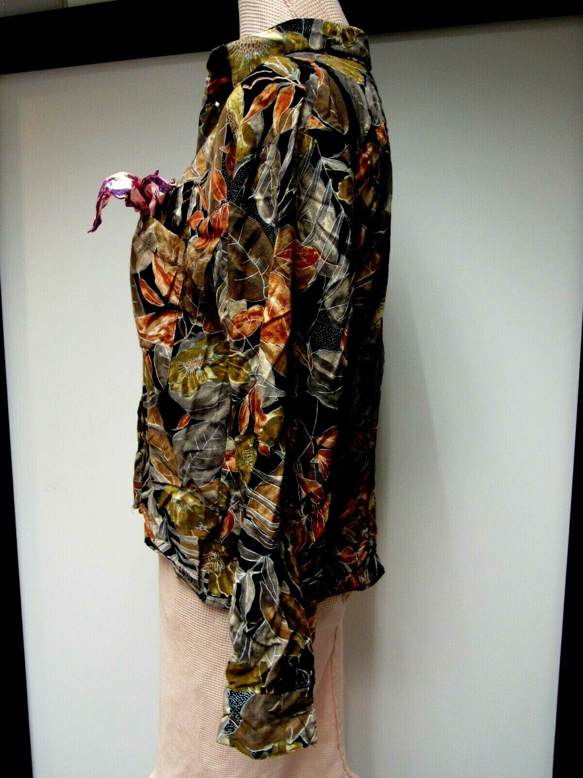 VTG OUTBACK RED Blouse Top Enamel Buttons Floral Black Tobacco Taupe Brown M EU