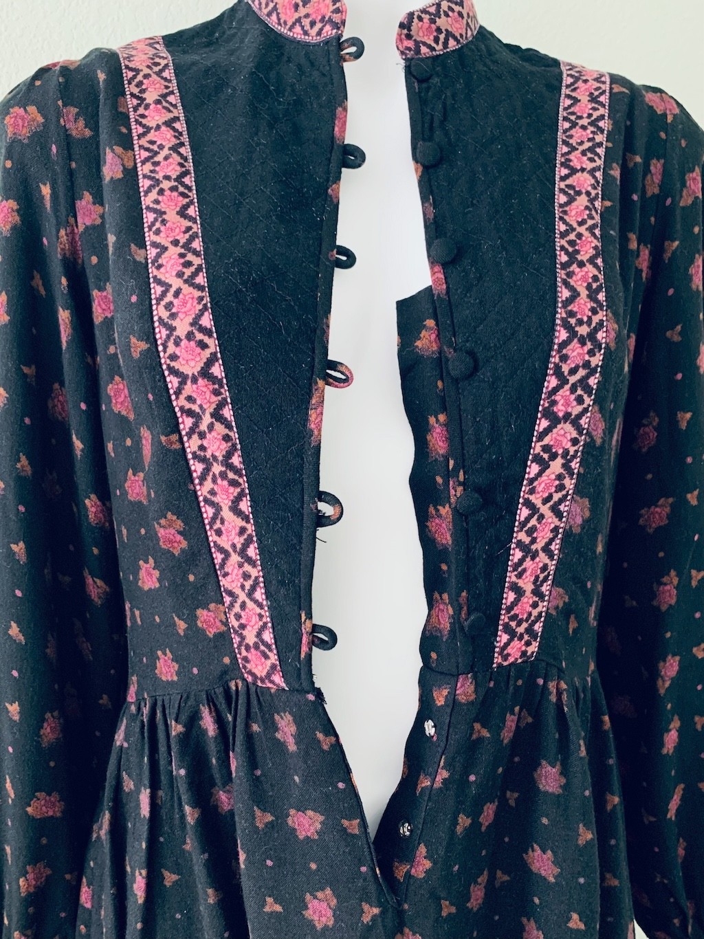 Ritu Kumar Judith Ann Vintage 1970s Boho Indian Block print prairie dress S/M