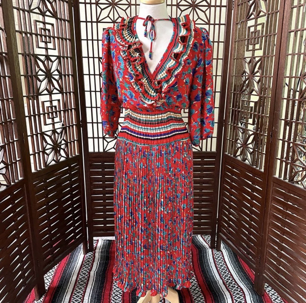 Vintage 1980s Assorti Susan Freis Colorful Midi Dress Ruched Pleated Size M EUC