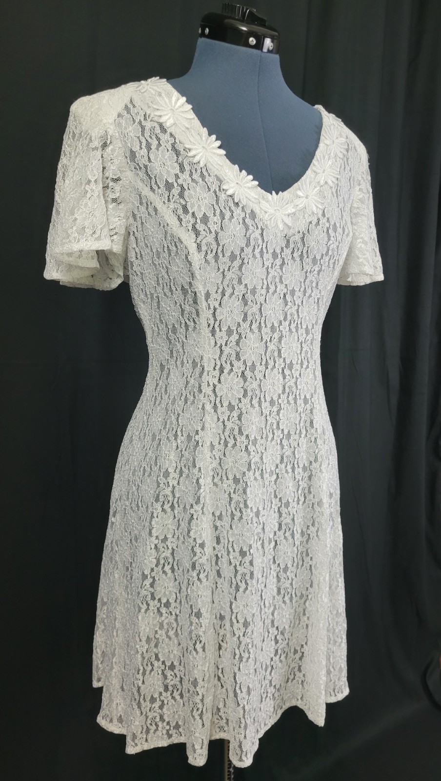 Vtg Dawn Joy Fashions White Lace Fit & Flare Dress w Flutter Sleeves Size 9/10