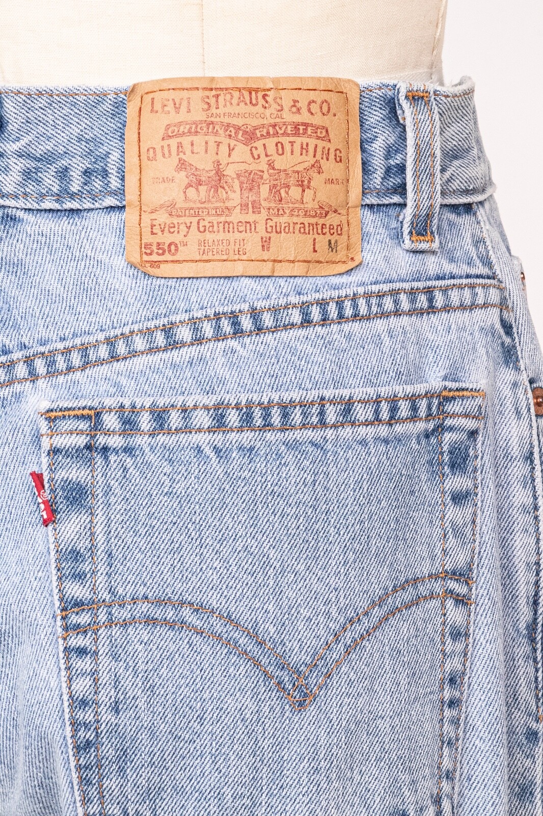Levi’s 550 Jeans Cotton Denim 1990s 29″ x 27″