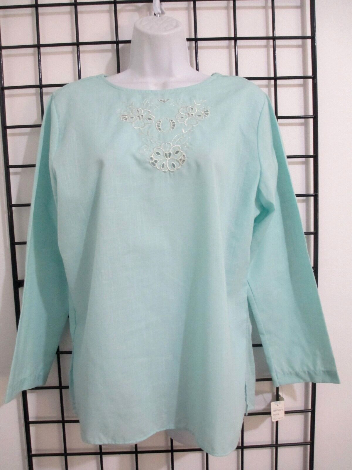 „NEW OLD STOCK” PARIS STATION / USA 🌸 SIZE 16 / 42″ BUST==EMBROIDERY BLOUSE