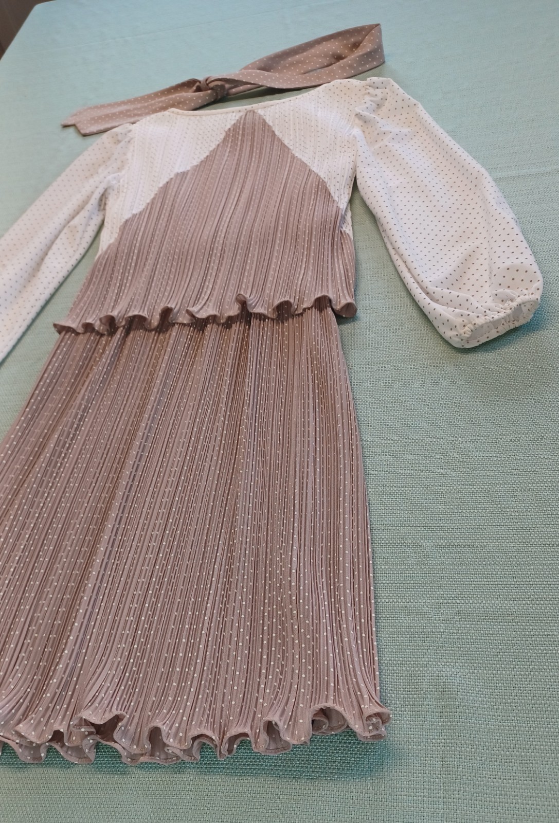 Vtg New Discoveries Union Pleated Colorblock Plisse Dress Beige/White Polka-dots