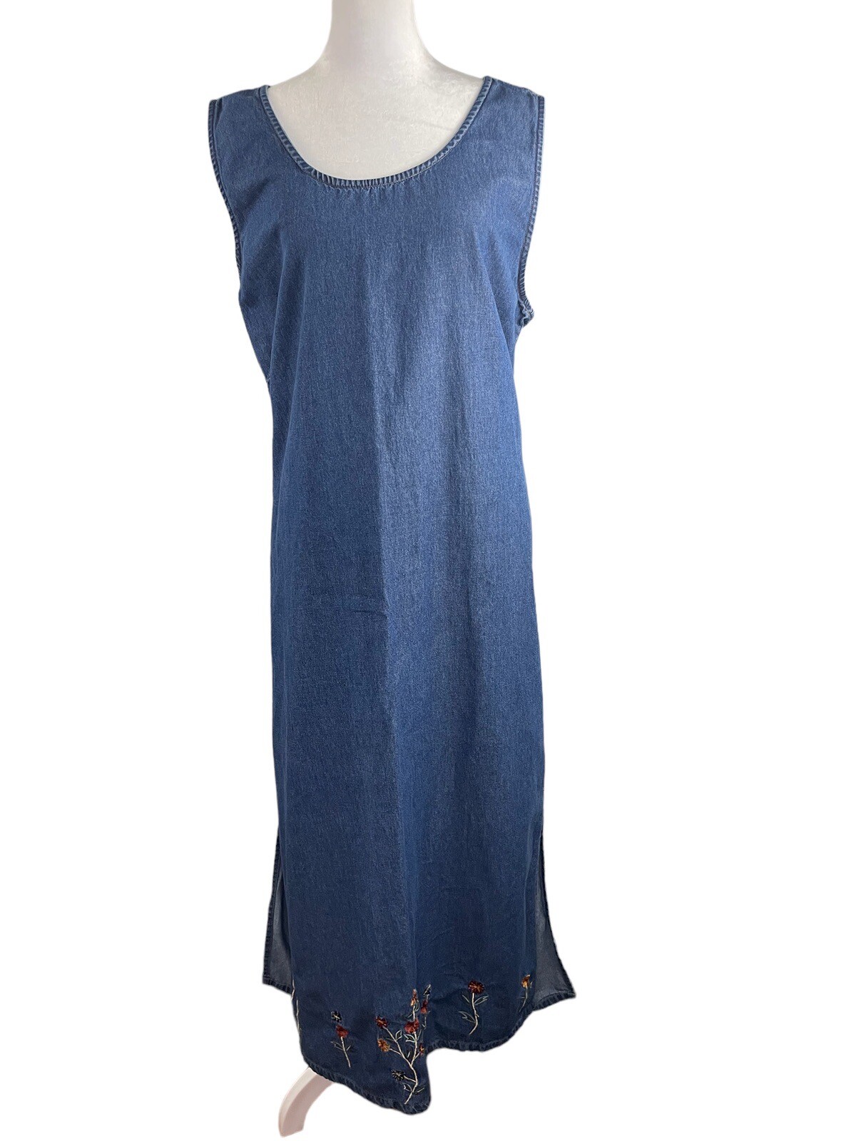 MPH Blues 1X Denim Maxi Dress Sleeveless Floral Embroidery Tie Waist Vintage