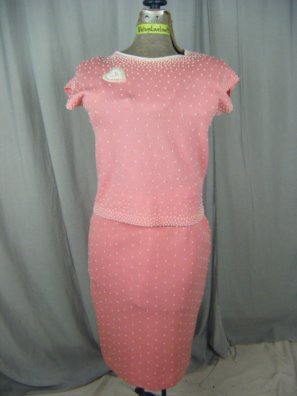 MISS BOUTIQUE CALIFORNIA Vtg 60s Pink Wool Beaded 3 pcs Skirt-Bust 34/Waist 27